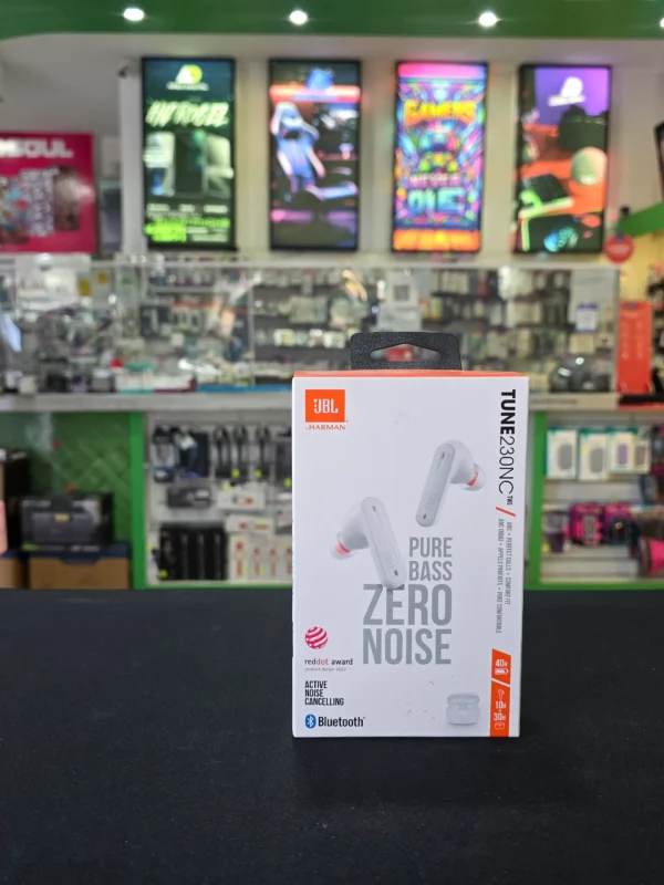 Auriculares inalámbricos JBL Tune 230NC
