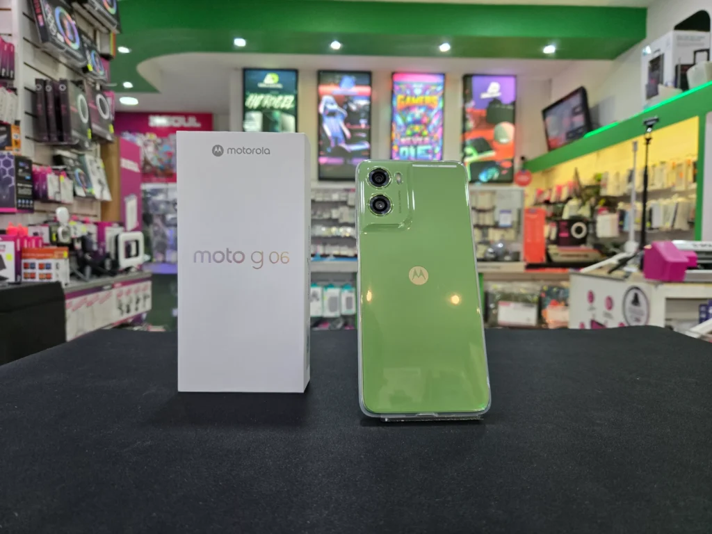 Celular Motorola G06 64GB 4 RAM
