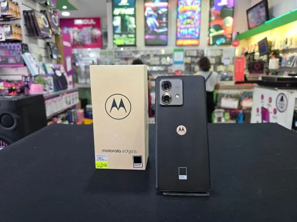 Celular Motolora EDGE 40 Neo 12RAM 256GB