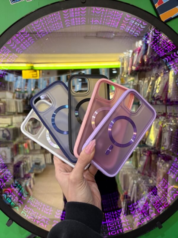 Funda iPhone 15 Bumper MagSafe