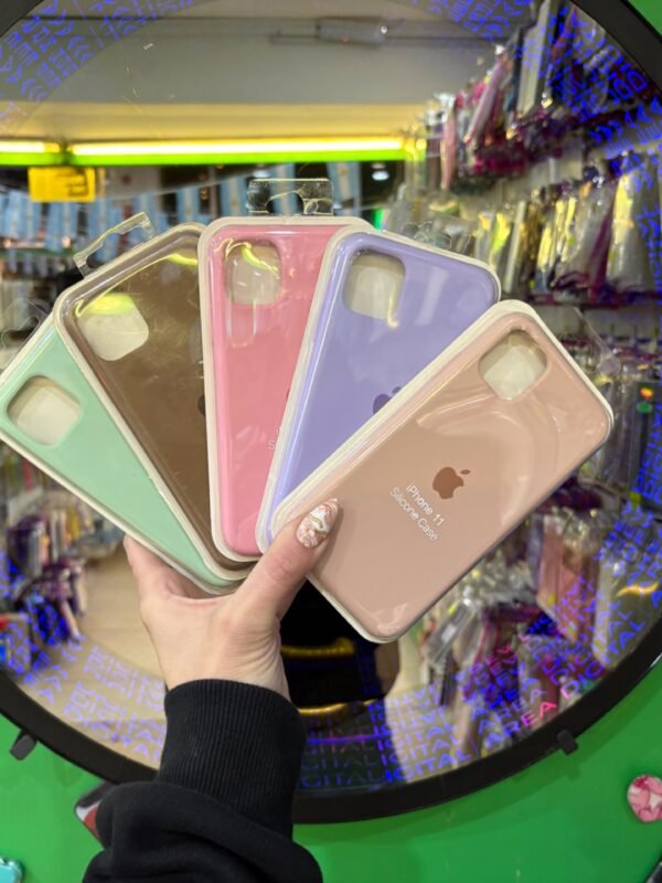 Funda iPhone 11 Silicona Manzana
