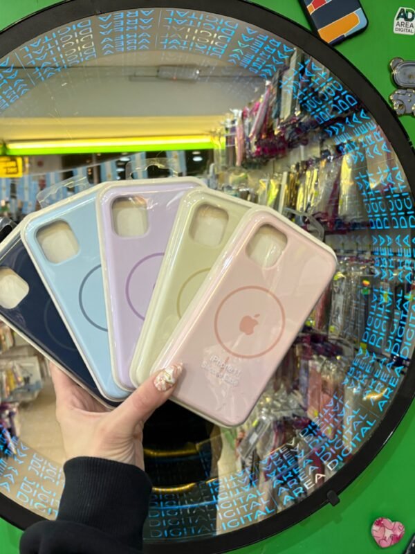 Funda iPhone 11 Silicona MagSafe Manzana