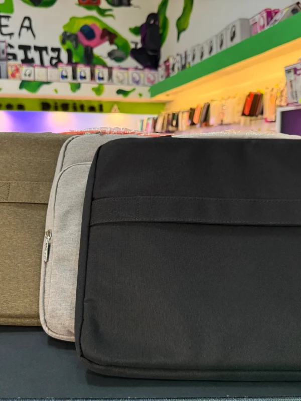 Funda Maletín para Notebook SOUL 15" - Con Manija y Bolsillos Organizadores