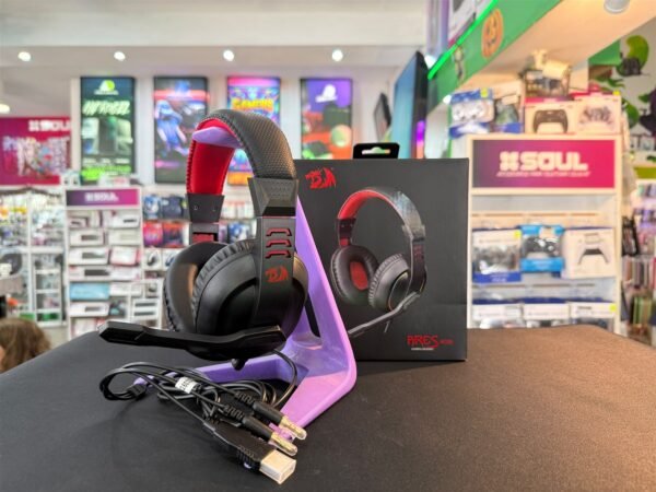 Auriculares redragon ares H120 RGB junto a su caja