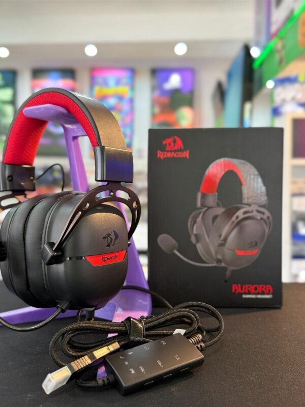 Auriculares redragon aurora H376 junto a su caja