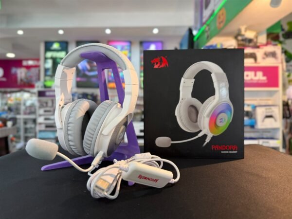 Auriculares redragon pandora H350W-RGB junto a su caja